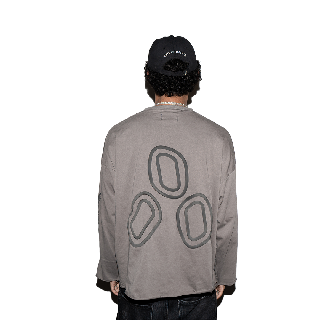 GRAY WINGS LONG-SLEEVE